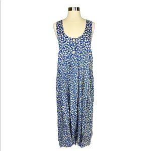 Gorgeous Moda International Vintage 1990’s flower / floral midi pocket dress